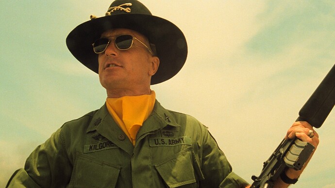 robert-duvall-apocalypse-now-338969-1258137287